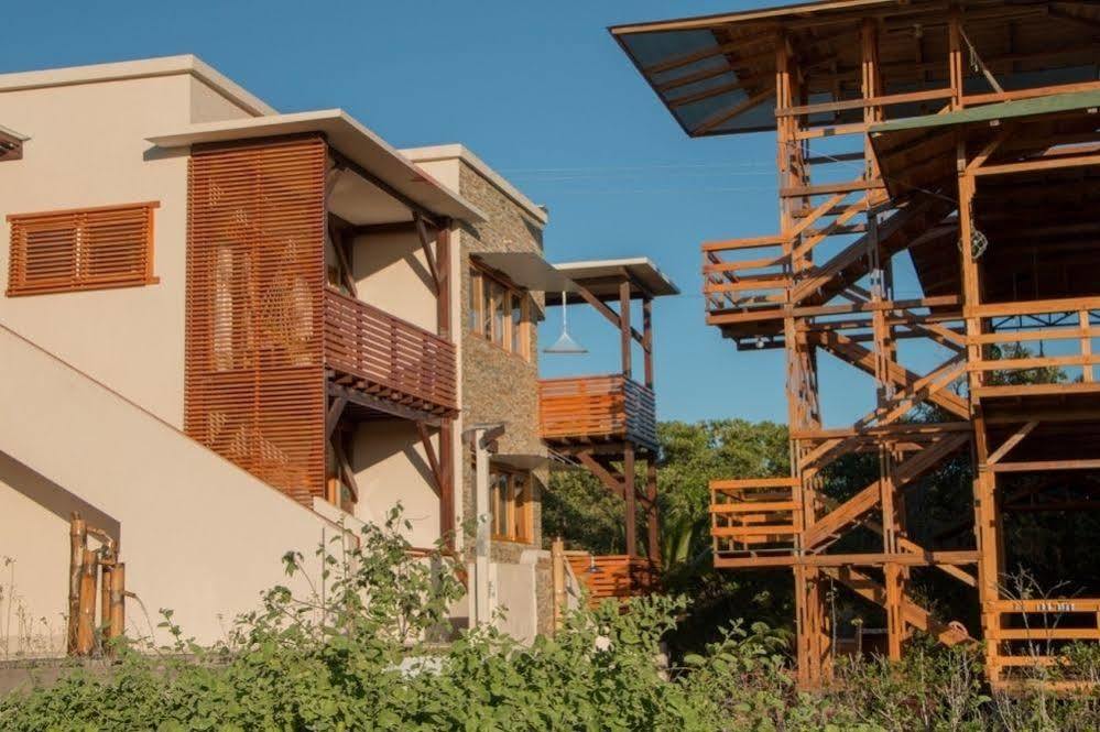 Chez Manany Galapagos Ecolodge Пуерто-Вільяміль Екстер'єр фото