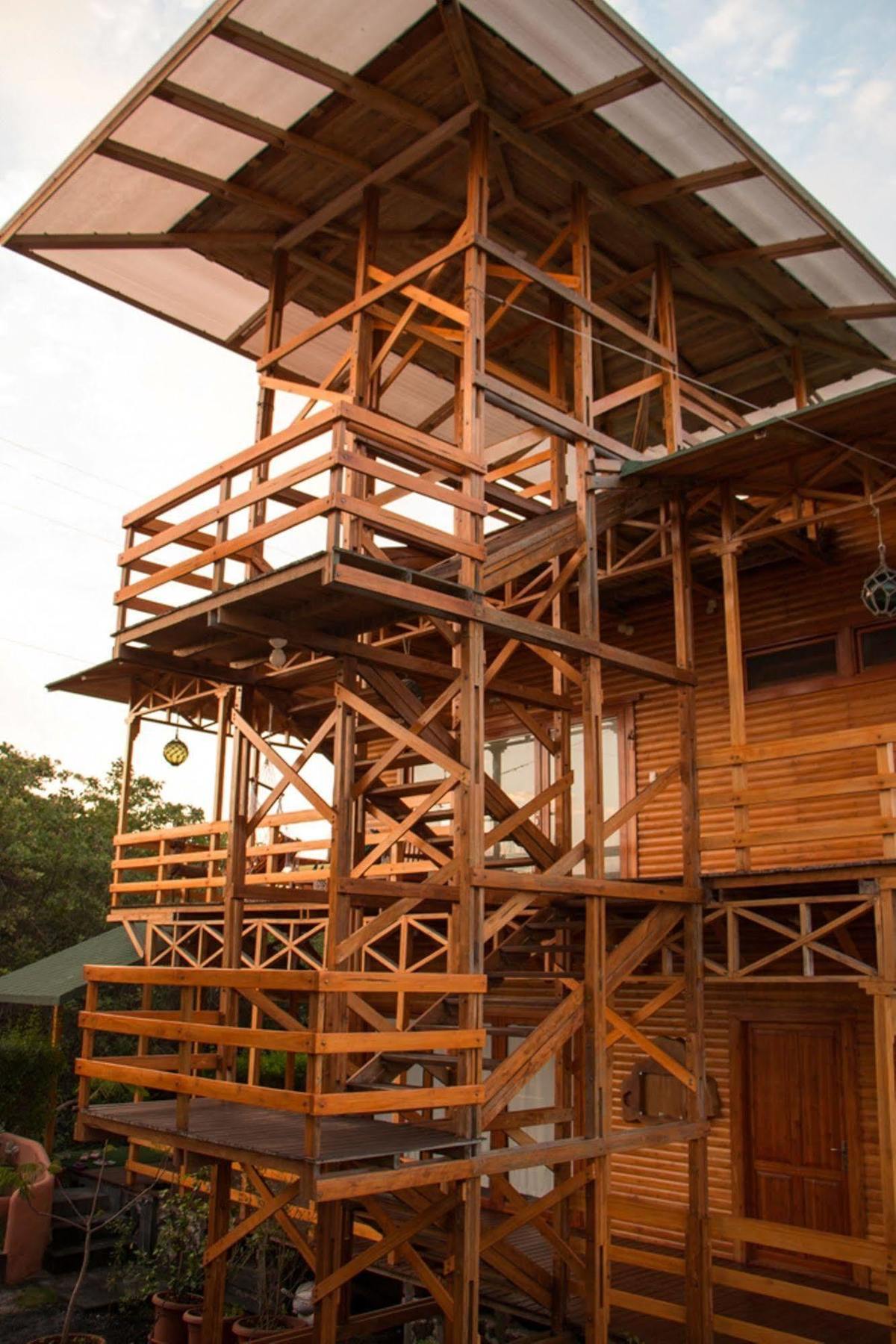 Chez Manany Galapagos Ecolodge Пуерто-Вільяміль Екстер'єр фото