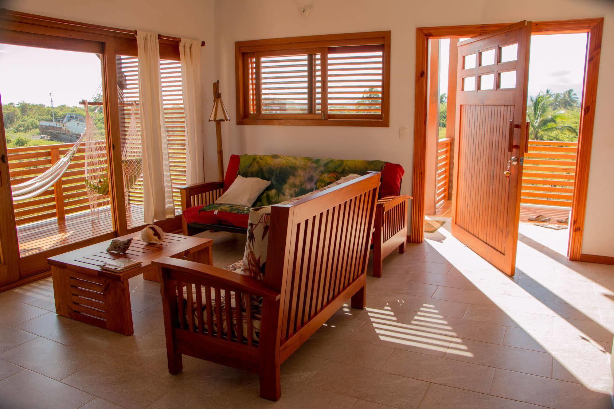 Chez Manany Galapagos Ecolodge Пуерто-Вільяміль Екстер'єр фото