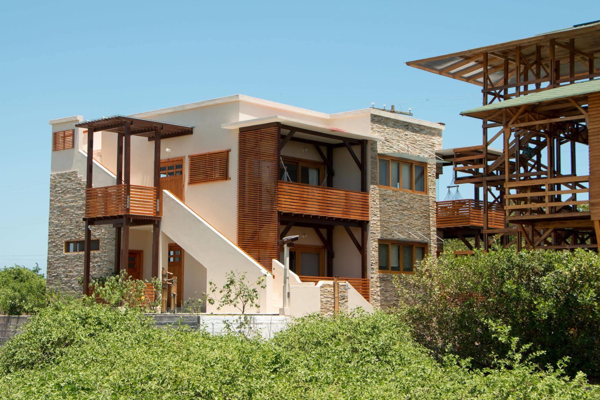 Chez Manany Galapagos Ecolodge Пуерто-Вільяміль Екстер'єр фото