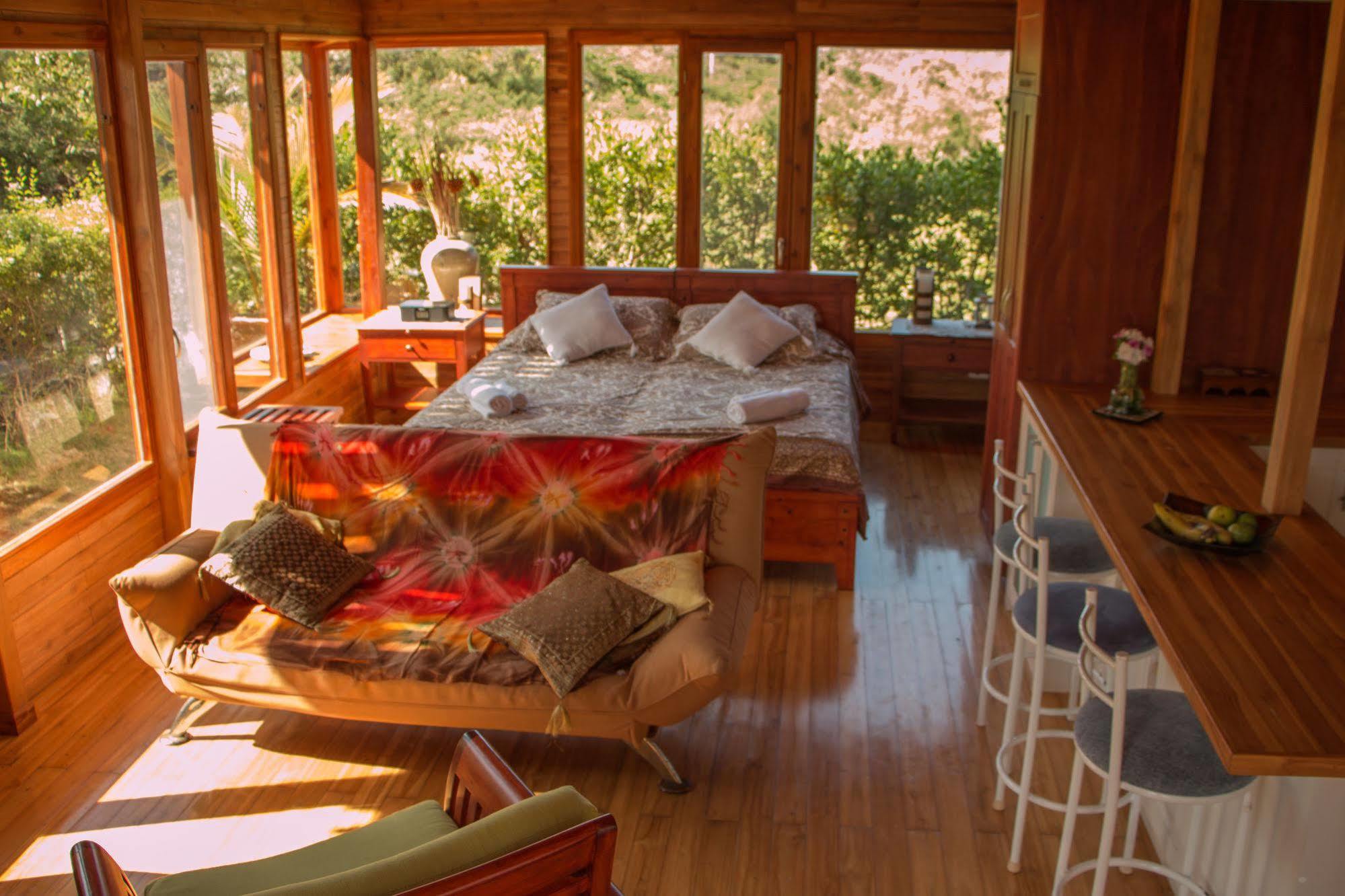 Chez Manany Galapagos Ecolodge Пуерто-Вільяміль Екстер'єр фото