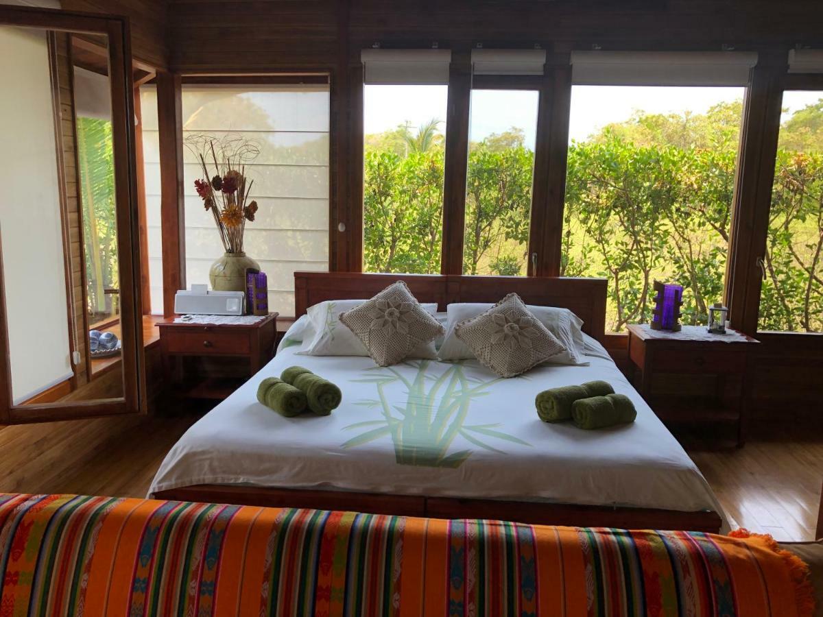 Chez Manany Galapagos Ecolodge Пуерто-Вільяміль Екстер'єр фото